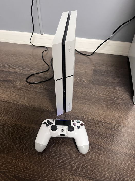 Продам или обмен Пс4