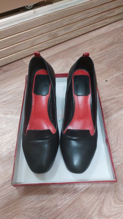 Продаю туфли 3 вида