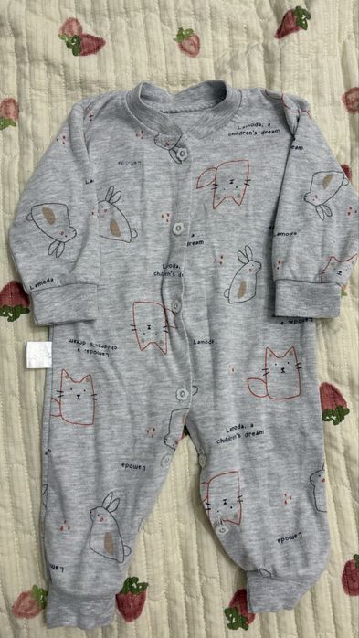 Одежда для новорожденных(ромпер, боди)