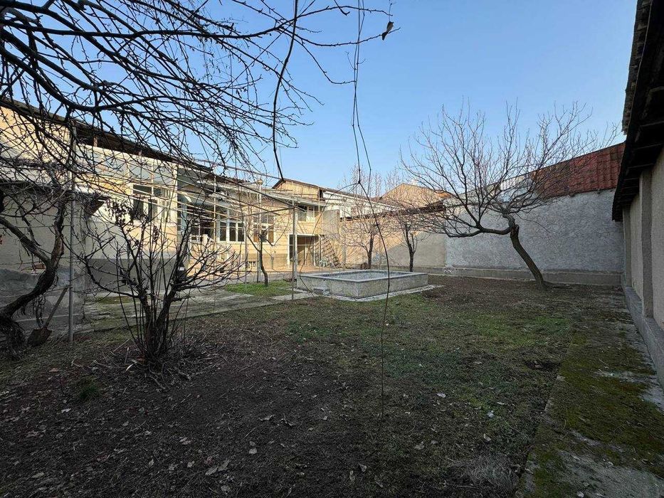 Хавли сотилади 6 сотих 5 хона Урикзор 312-мактаб Фасад 20х30