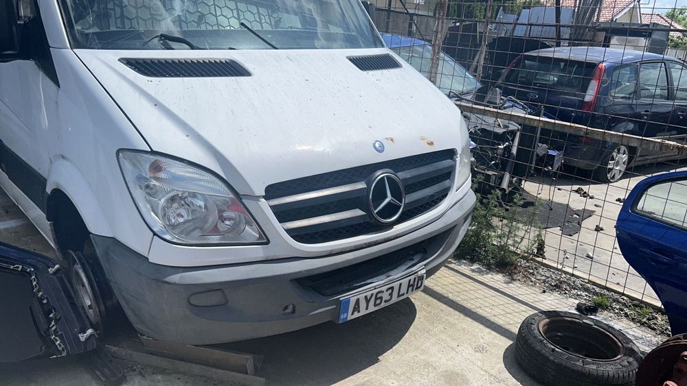Dezmembrez Mercedes sprinter