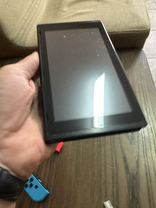 Nintendo Switch + card 64gb
