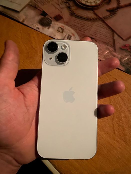 Продам айфон 15 светло голубой