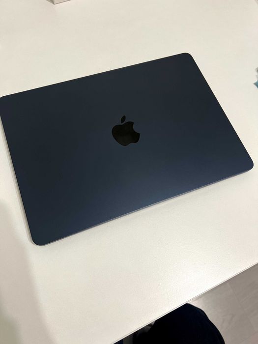 Macbook air 13 m4 новый