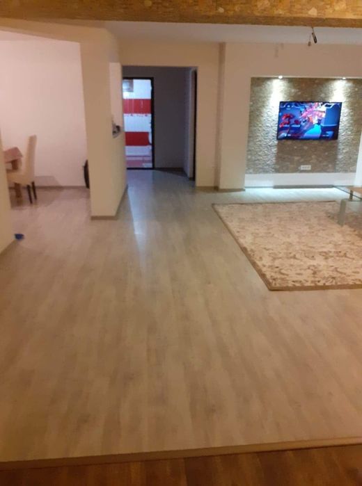 Casă de vânzare sat Căpățânești