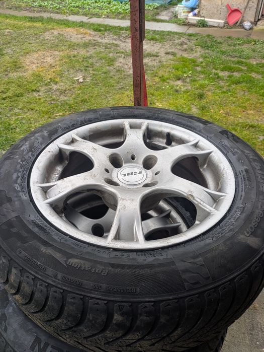 Jantă R15 cu Cauciucuri M+S