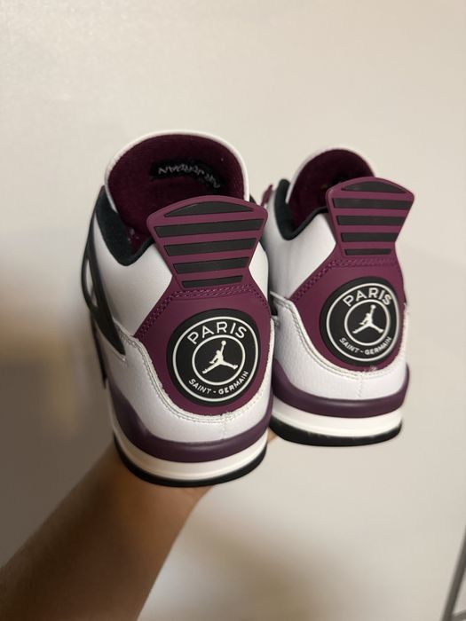 Vand Air Jordan 4