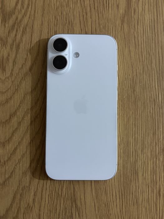 Apple Iphone 16