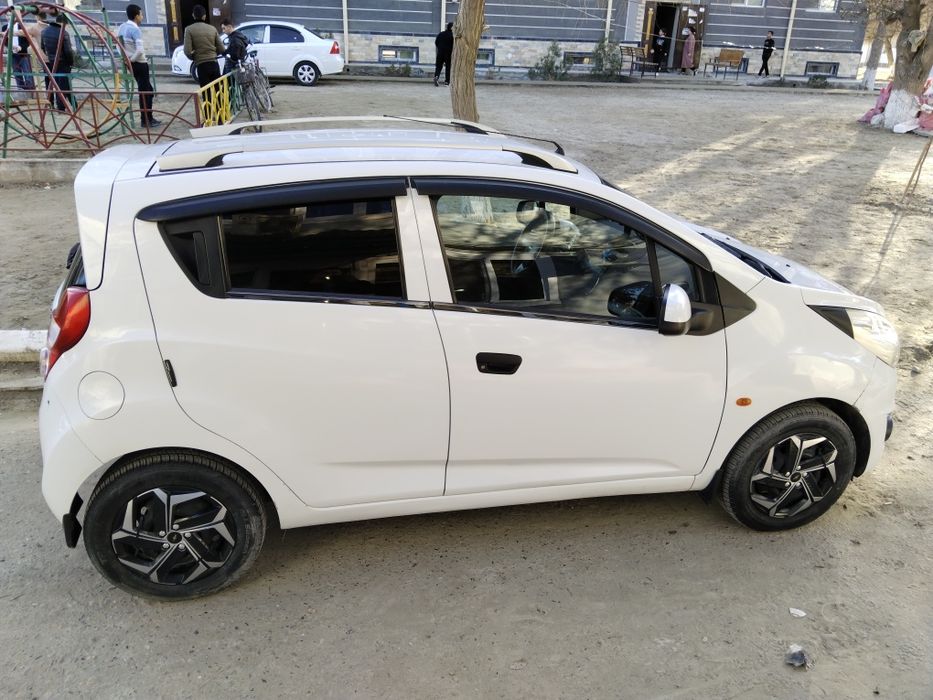 Авто Спарк автомат