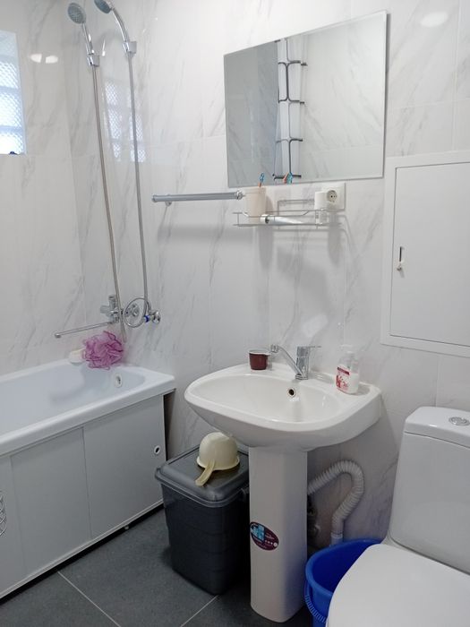 Сдаю квартиру по месячно.