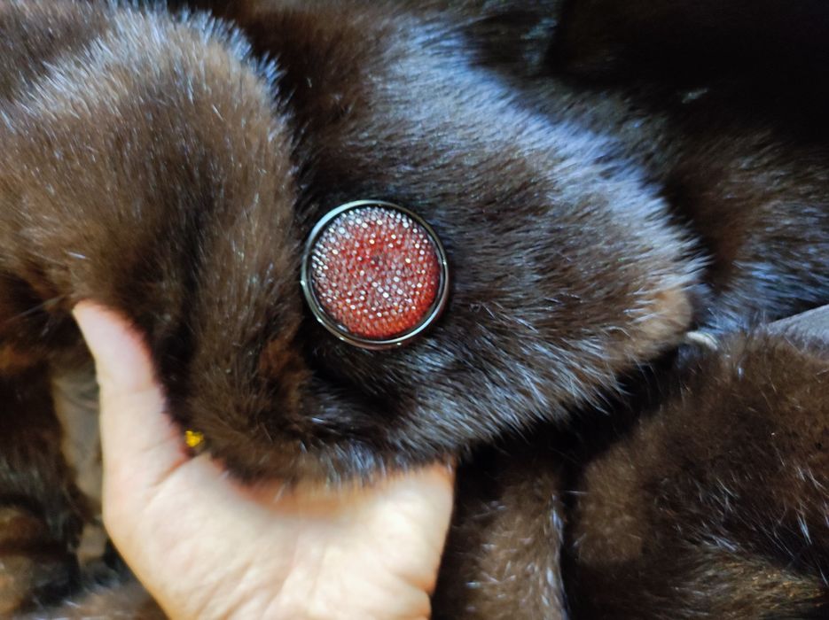 Продам Шубу норковую