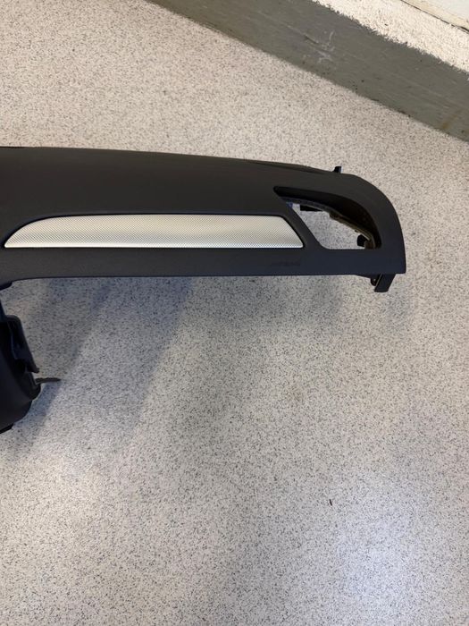 Plansa bord audi a4 b8