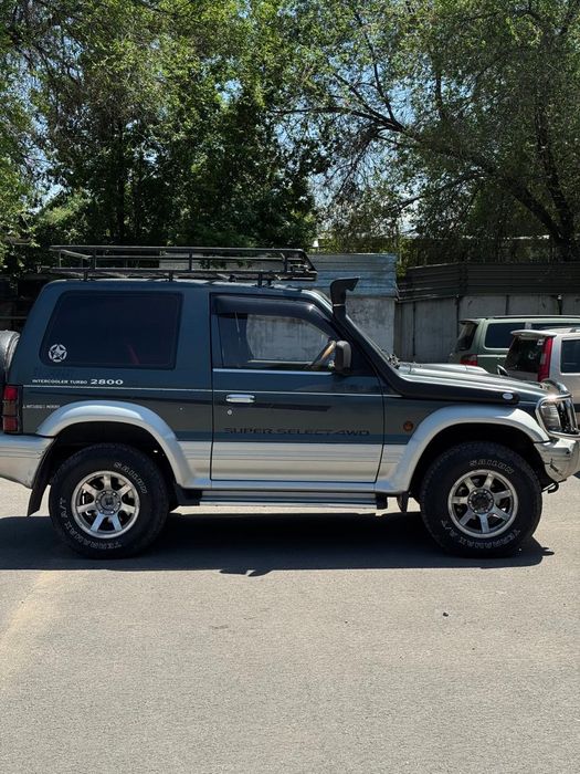Продам Mitsubishi Pajero