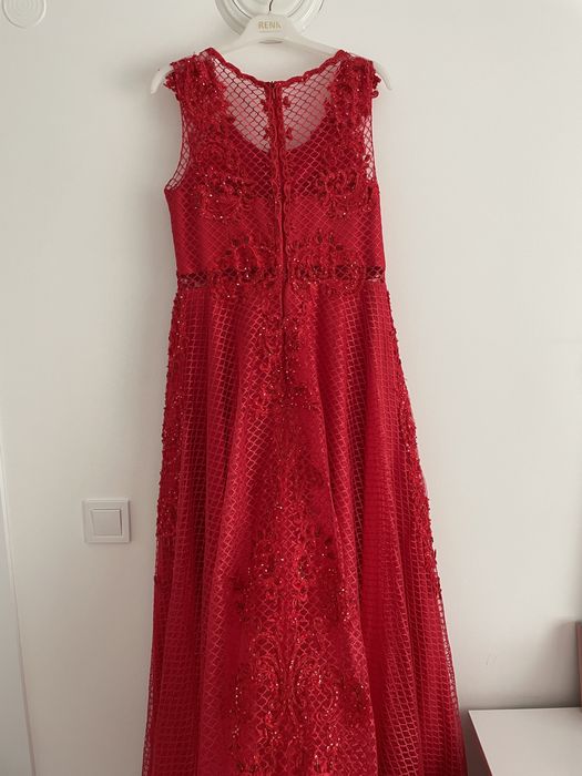 Официална червена рокля+подарък М размер