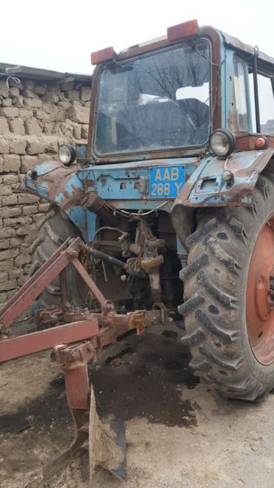 Продам трактор срочно