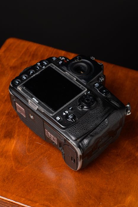 Камера Nikon D810