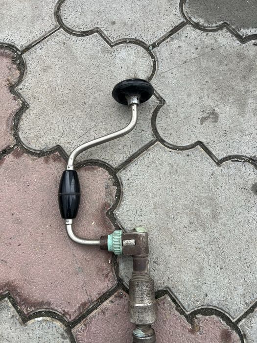 Продам ручную дрель