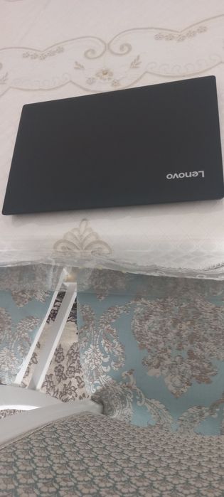 Lenovo intel inside
Intel celeron N4000 CPU
Оперативная память- 4гб
Па