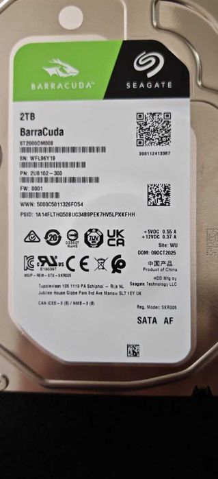 Продавам Нов Неупотребяван Хард Диск HDD 2TB Seagate Barracuda 7200/256mb 24м.гаранция