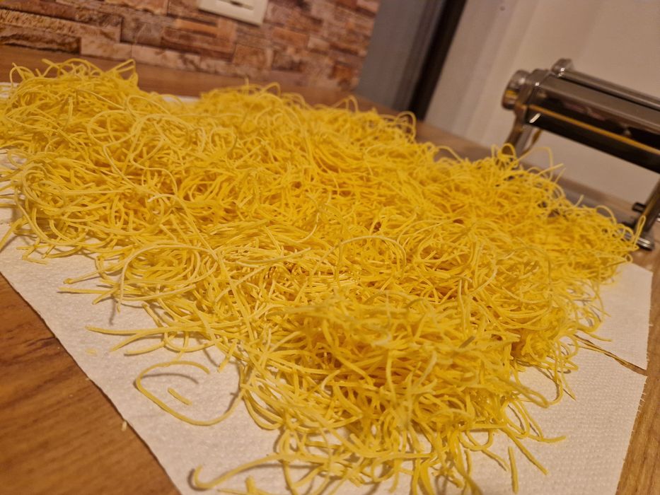 Fidea si Tăieței lati