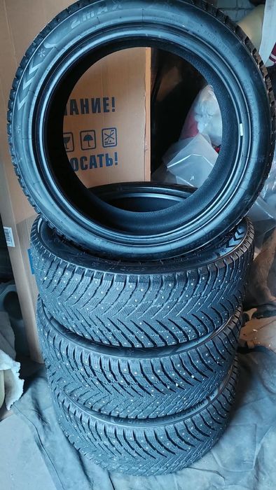 4 шипованные автошины 255/45R20