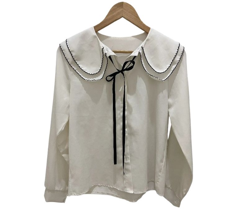 блузка в хорошем состоянии, приятная ткань