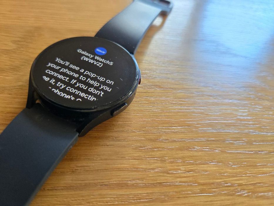 Смарт часовник Samsung GALAXY Watch 5, 44мм LTE. с гаранция