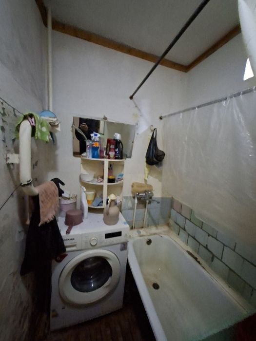 Заканал 96 домда квартира сотилади