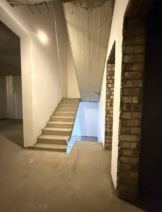 Сергели, Ханабад,  «Беруний Вилла»  3 сотки 3 этажа, 336 м²