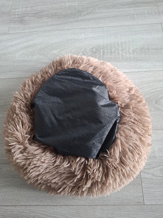 Pat pisica de talie mica