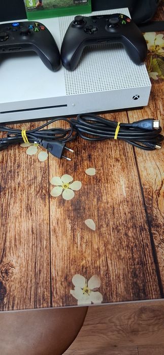 De vanzare xbox one s