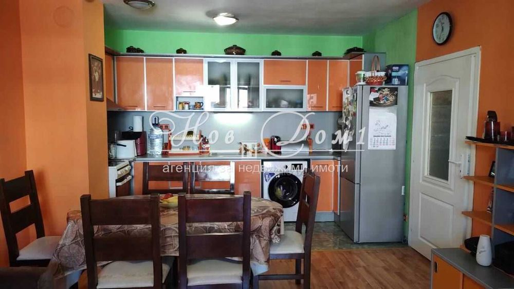 Дава се под наем Тристаен апартамент в Варна, Автогара - 65 кв.м за 484.5 € - Снимка #1