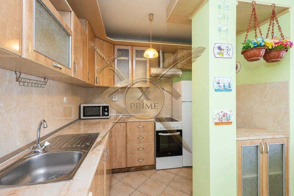Дава се под наем Четиристаен апартамент в Варна, Център - 150 кв.м за 1200 € - Снимка #1
