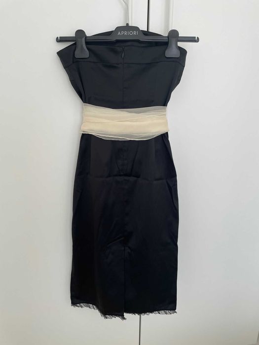 Коктейлна черна рокля Дика