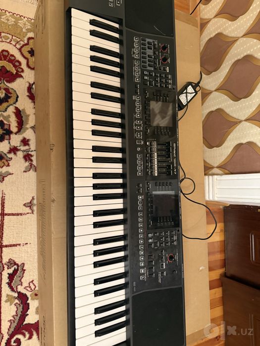 Roland E-A7 sotiladi