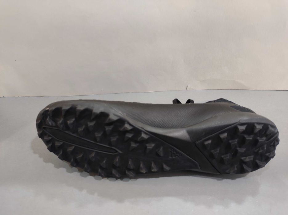 Adidas N46,5/30sm.Футболни стоножки.Нови.Оригинал.