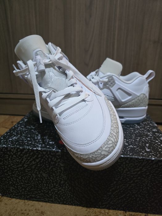 Jordan Spizike low