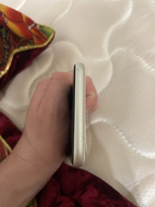 Айфон 11 сатылады