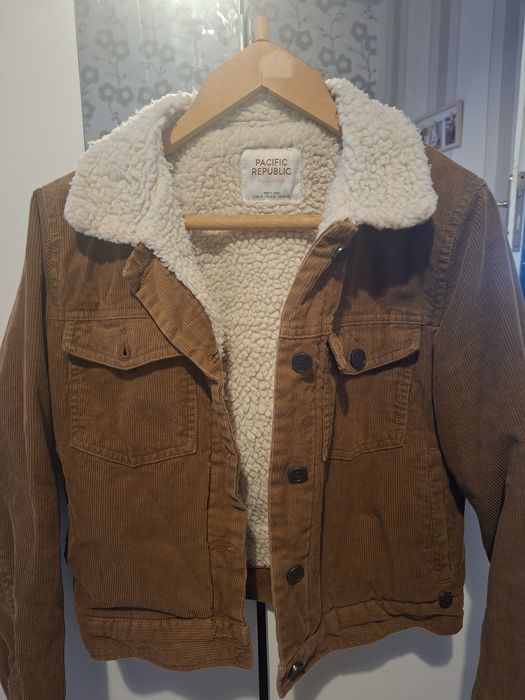 Дамско яке  Pull Bear ,размер С