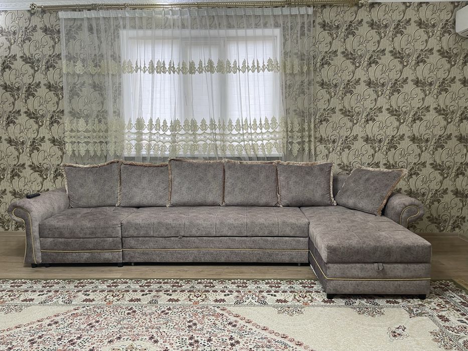 Продам угловой диван в отличном сост