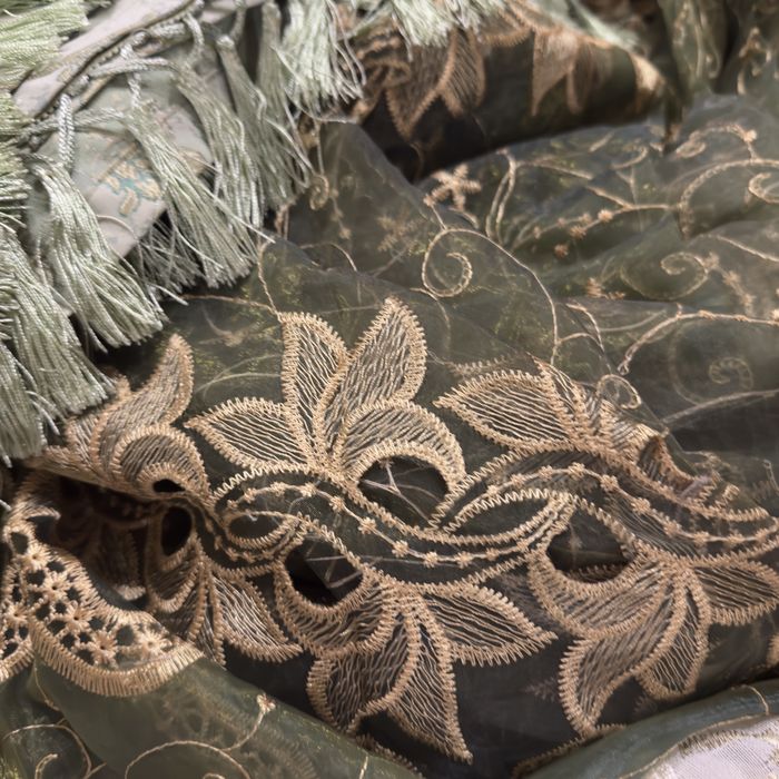 Продаю шторы новые