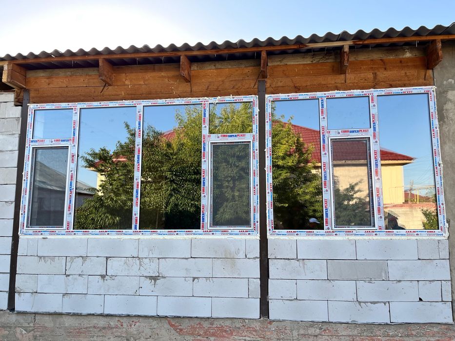 Пластик терезе. Витраж. Балкон.