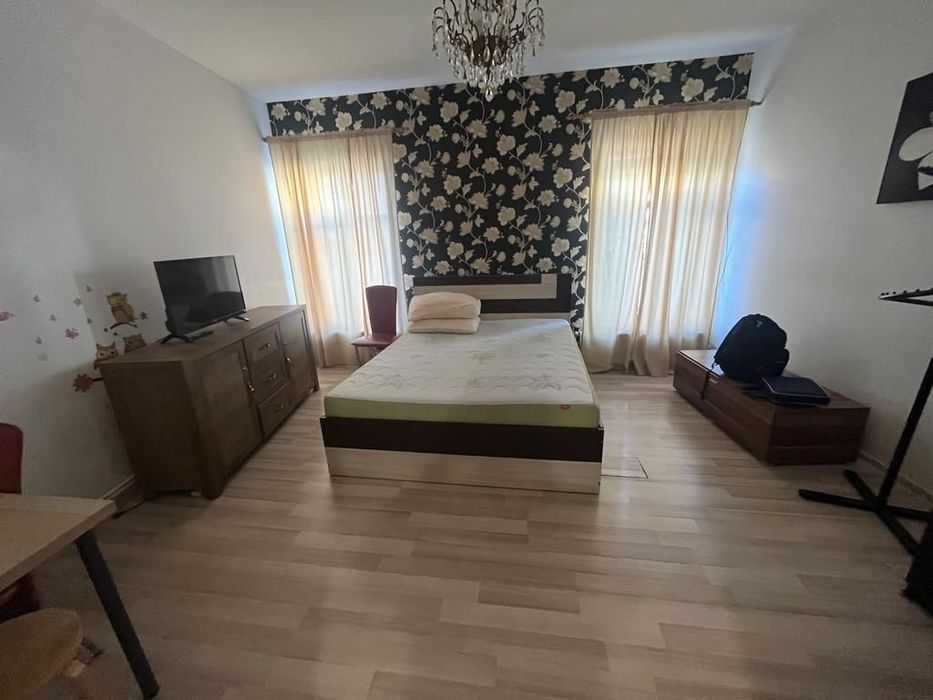 Apartament la casă lângă UMF și stomatologie