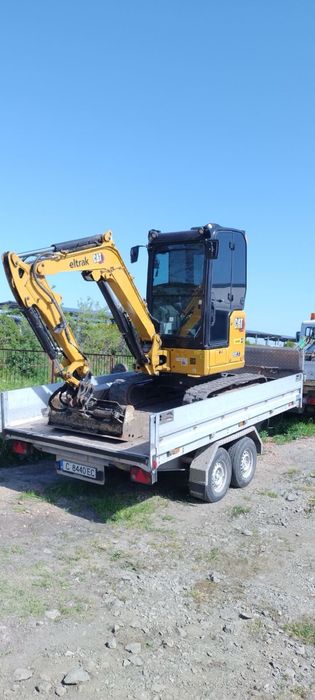 Услуги с мини багер, мини челелен товарач,самосвал(изкопи,къртене)