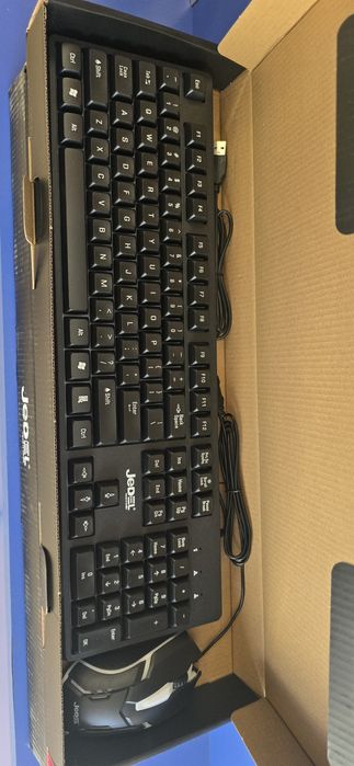 RGB Gaming  клавиатура два броя и осем мишки Лот
