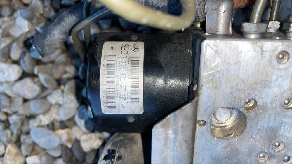 Mercedes W211 2.7cdi om647 на части