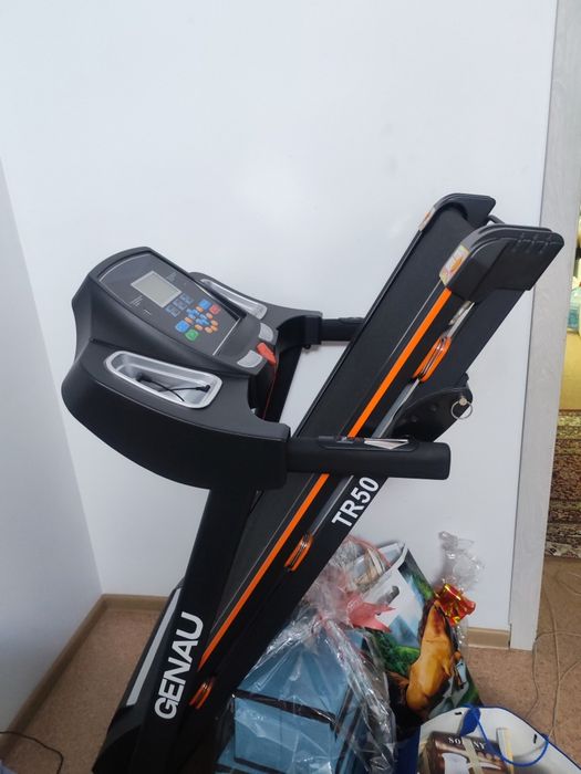 Продам беговую дорожку