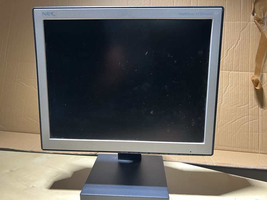 Монитори за компютър 3 бр