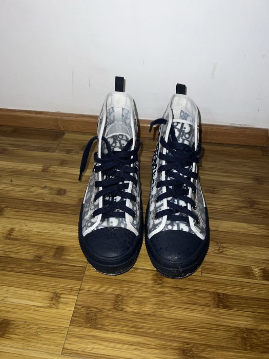 vand dior B22 purtati o singura data sunt intacti n au urme de uzura