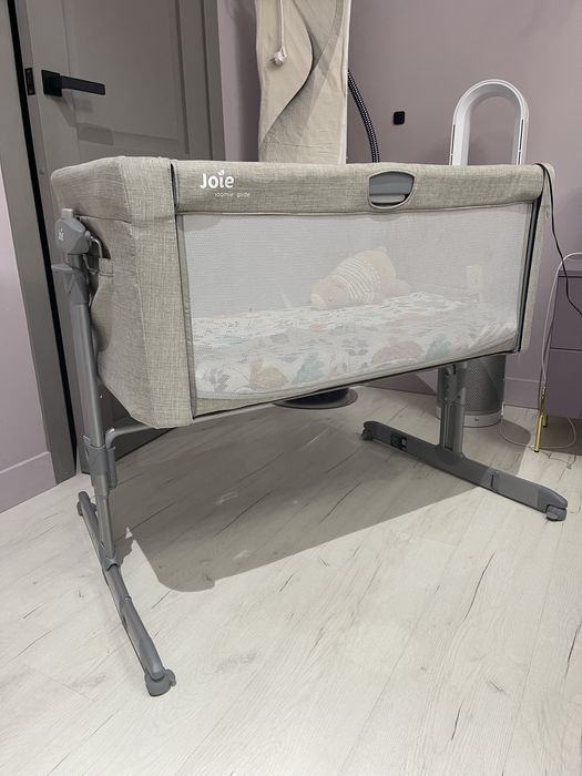 Продам манеж кроватку joie